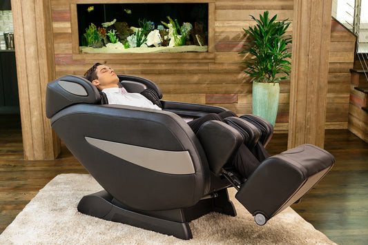 5 Signs You Need a Massage Chair！